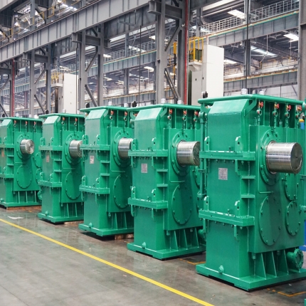 鋼管生產(chǎn)線專用減速機(jī)在泰隆一次裝配試驗成功!